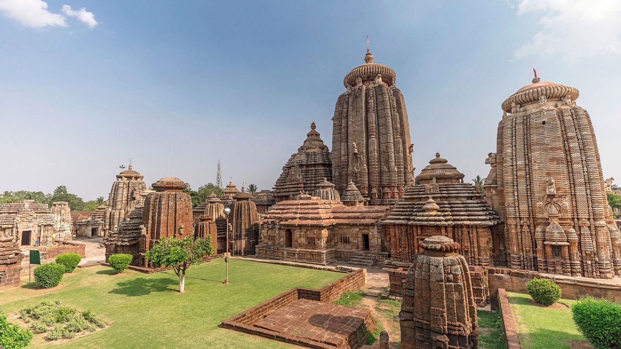 Lingaraj Temple Tour Package – Explore Bhubaneswar’s Spiritual Heritage